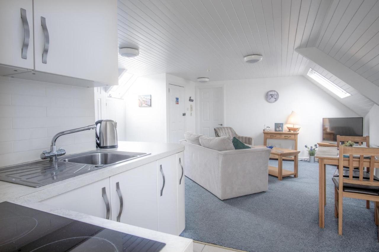 St Julians View - 1 Bedroom Apartment - Tenby Exterior photo